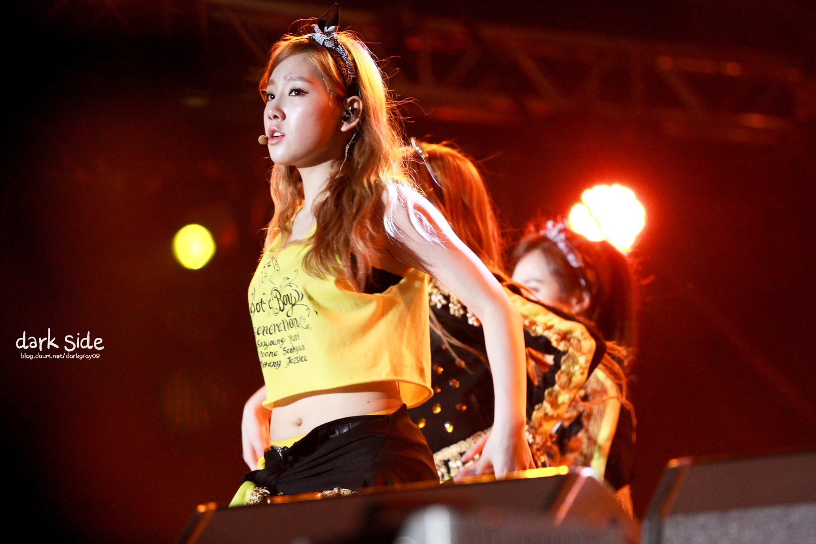 [PIC][29-03-2013]SNSD khởi hành đi Thái Lan để biểu diễn tại "Super Joint Concert" vào chiều nay - Page 11 1236704251581ADC0B409E