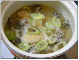 고향의 맛~ 구운 떡으로 만든 굴떡국