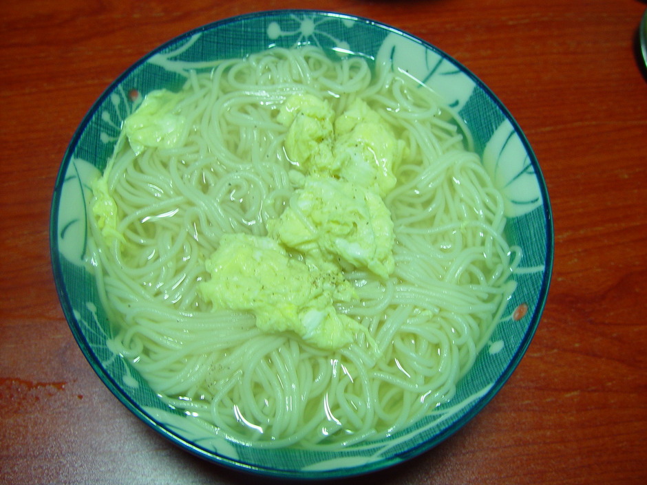 잔치국수 이렇게 드시면 더 맛있습니다.