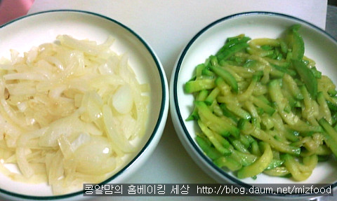 자투리야채로하는 건강한 채소홈베이킹~<애호박&양파휘난새>