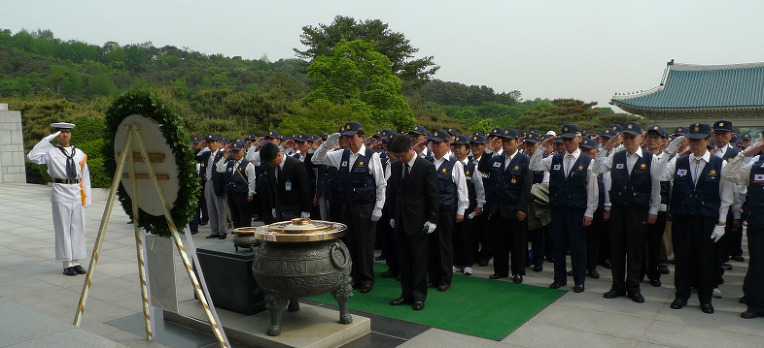 더블클릭을 하시면 이미지를 수정할 수 있습니다