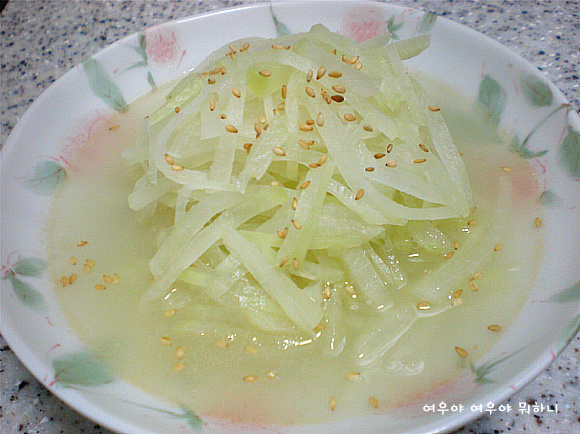 국과반찬 이미지