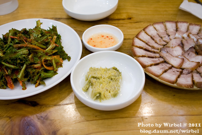 매콤한 비빔국수와 편육이 맛있는 그곳! 분당에서 이곳을 모르면 간첩!