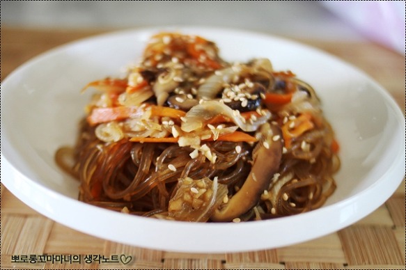 전자렌지로 쉽게 만드는 반찬모음(잡채,진미채,깻잎,오징어,버섯
