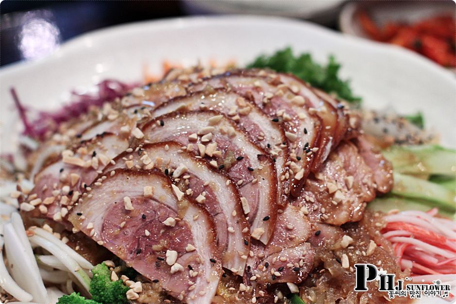 경희대 맛집-여자들이 좋아하는 상큼한맛! 부산에 명물 냉채족발