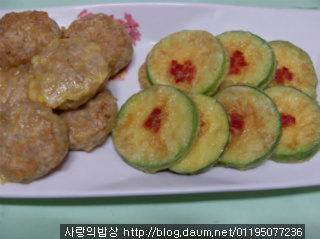 박물관뜨락,계절의여왕 강림하다! 숙녀의 화려한도시락 >_