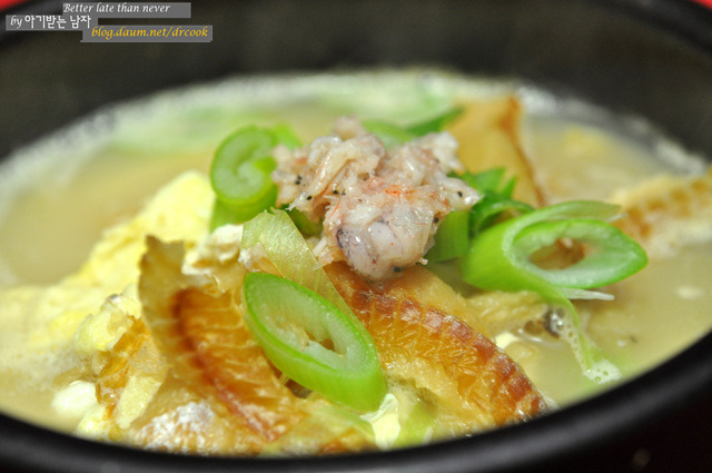 시원하고 담백한 맛의 지존...황태해장국밥