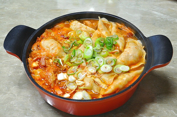 삼삼만두 이미지