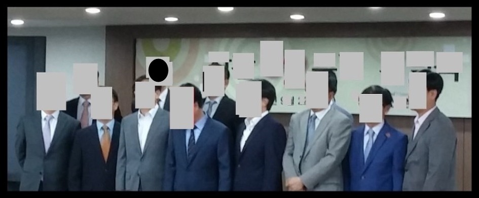 사람 잡을 마이너 F