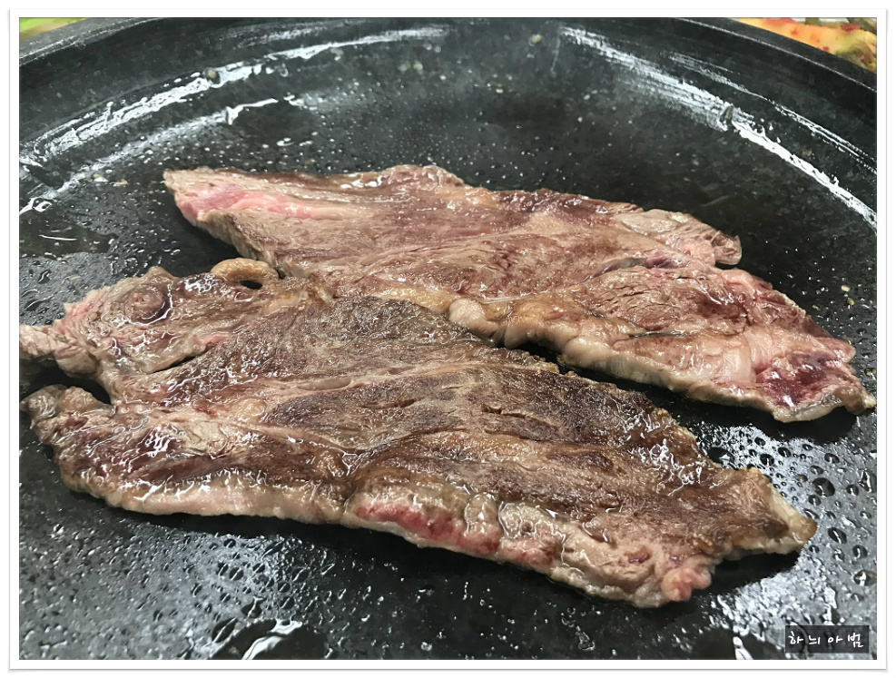 밥이랑고기랑 이미지