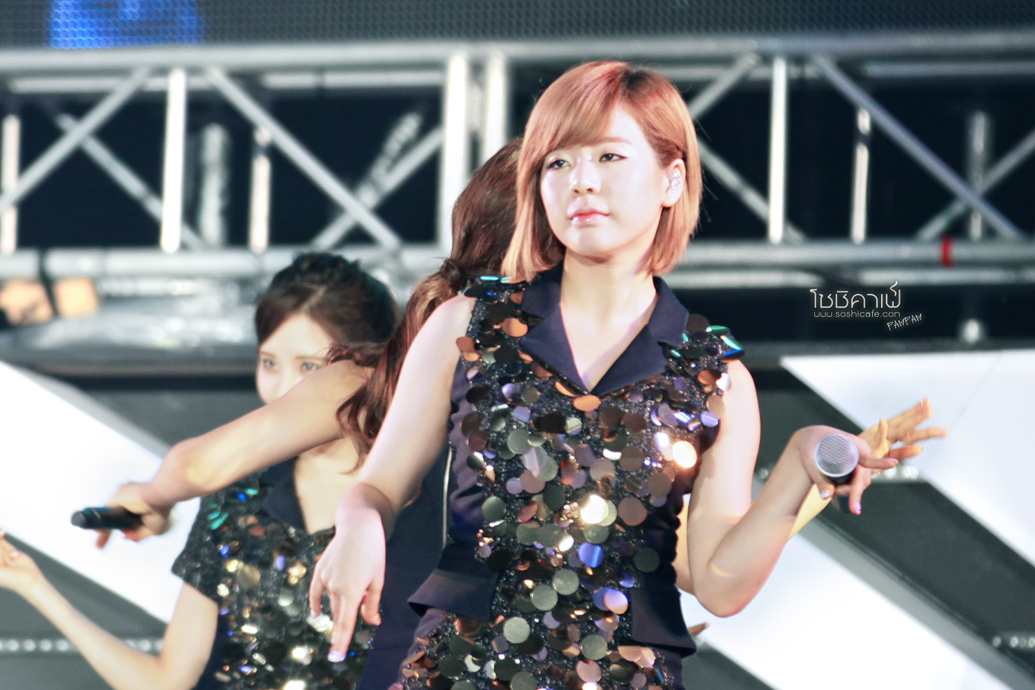 [PIC][18-08-2012]Hình ảnh mới nhất từ "SMTOWN in Seoul" của SNSD  - Page 29 121EBC485037B45433DF55